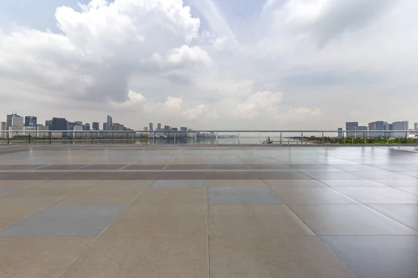 Panorama Skyline Och Moderna Kontorshus Med Tom Väg Tom Betong — Stockfoto