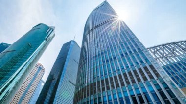 Zaman atlamalı gökdelenin Shanghai şehir