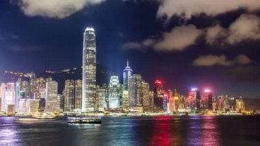 Zaman atlamalı gece Hongkong manzarası ve victoria Limanı