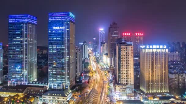 Tidsinställd Wuhan Stad Med Livlig Trafik Natten Kina — Stockvideo