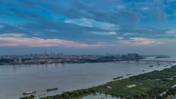 Časová Prodleva Yangtze River Panorama Město Nanjing Čína Zamračený Den — Stock video