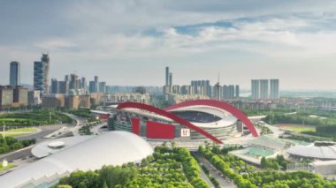 Nanjing ve Çin 'in gecelerinde şehir manzarasının zaman aşımı