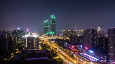 Nanjing ve Çin 'in gecelerinde şehir manzarasının zaman aşımı