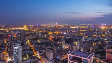 Nanjing ve Çin 'in gecelerinde şehir manzarasının zaman aşımı