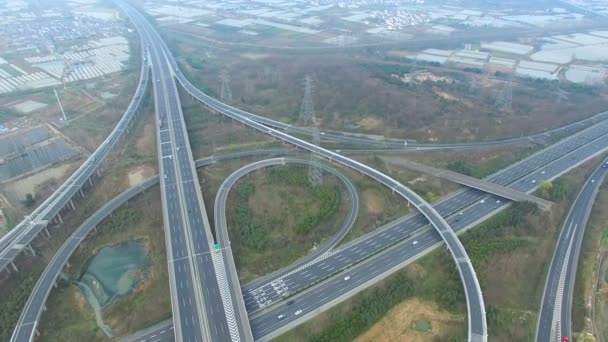 Luchtfoto Van Snelweg Viaduct Stad — Stockvideo