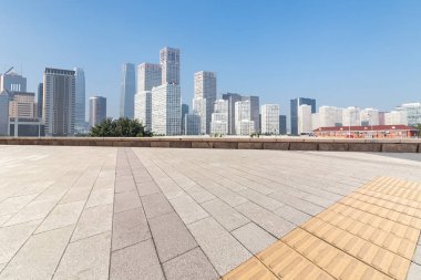 Panoramik silüet ve modern iş ofisi binaları