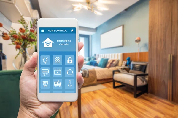 Smartphone mit Smart House, Hausautomation, Gerät mit App i — Stockfoto