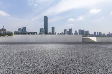 Panoramik silüet ve modern iş ofisi binaları