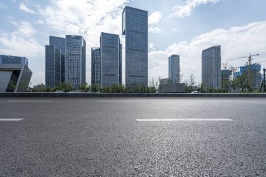 Panoramik silüet ve modern iş ofisi binaları