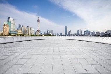 Panoramik silüet ve modern iş ofisi binaları