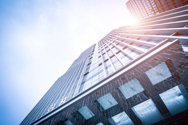 B karşı iş bölgesinde modern gökdelenlerin alttan görünüm