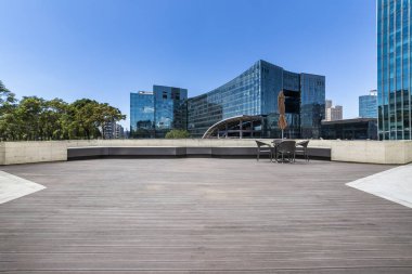 Panoramik silüet ve modern iş ofisi binaları