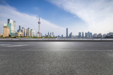 Panoramik silüet ve modern iş ofisi binaları