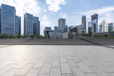 Panoramik silüet ve modern iş ofisi binaları