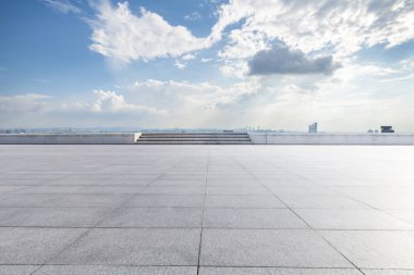 Panoramik silüet ve modern iş ofisi binaları