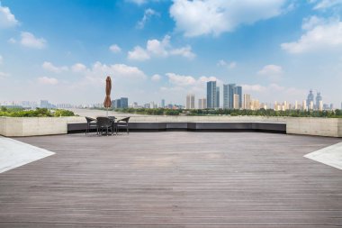 Panoramik siluet ve modern ofis binaları 