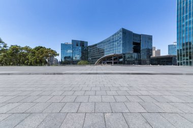 Panoramik silüet ve modern iş ofisi binaları