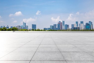 Panoramik silüet ve modern iş ofisi binaları