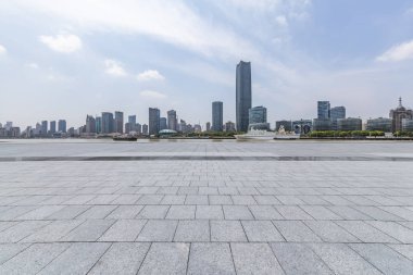 Panoramik silüet ve modern iş ofisi binaları