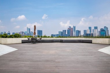 Panoramik siluet ve modern ofis binaları 