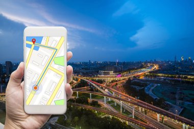 Şehir ile cep telefonu mobil GPS navigasyon