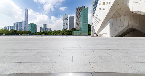 Panoramik silüet ve modern iş ofisi binaları