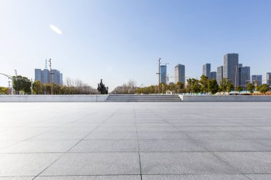 Panoramik silüet ve modern iş ofisi binaları