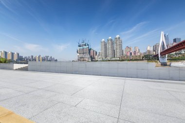 Panoramik silüet ve modern iş ofisi binaları