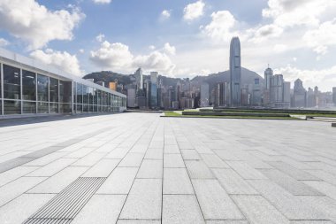 Panoramik silüet ve modern iş ofisi binaları