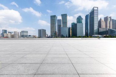 Panoramik silüet ve modern iş ofisi binaları
