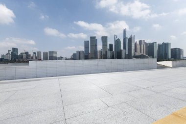 Panoramik silüet ve modern iş ofisi binaları