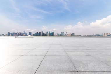 Panoramik silüet ve modern iş ofisi binaları