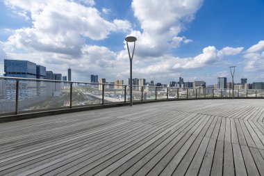 Panoramik silüet ve modern iş ofisi binaları