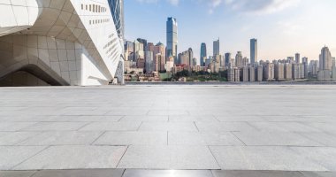 Panoramik silüet ve modern iş ofisi binaları