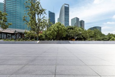 Panoramik silüet ve modern iş ofisi binaları