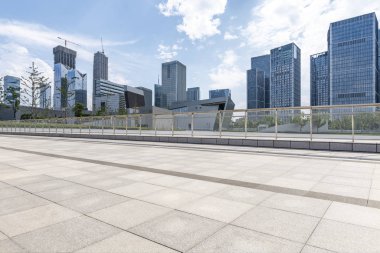 Panoramik silüet ve modern iş ofisi binaları