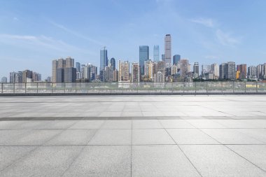 Panoramik silüet ve modern iş ofisi binaları