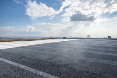 Panoramik silüet ve modern iş ofisi binaları