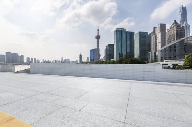 Panoramik silüet ve modern iş ofisi binaları