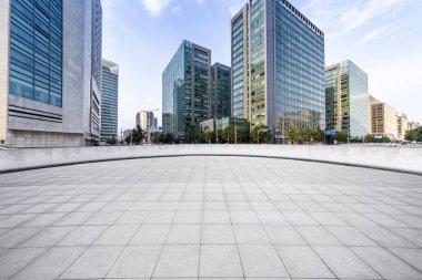 Panoramik silüet ve modern iş ofisi binaları