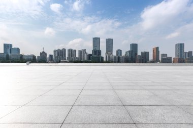Panoramik silüet ve modern iş ofisi binaları