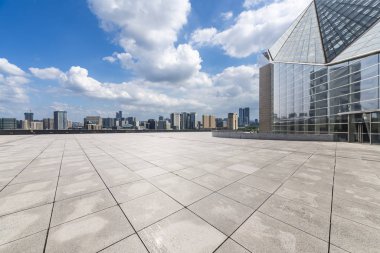 Panoramik silüet ve modern iş ofisi binaları