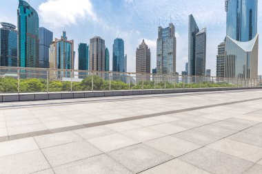 Panoramik silüet ve modern iş ofisi binaları