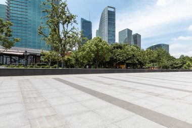 Panoramik silüet ve modern iş ofisi binaları