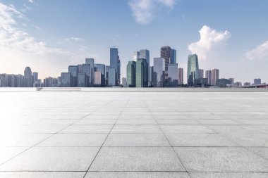 Panoramik silüet ve modern iş ofisi binaları