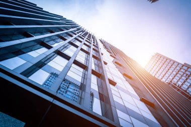 B karşı iş bölgesinde modern gökdelenlerin alttan görünüm