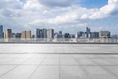 Panoramik silüet ve modern iş ofisi binaları