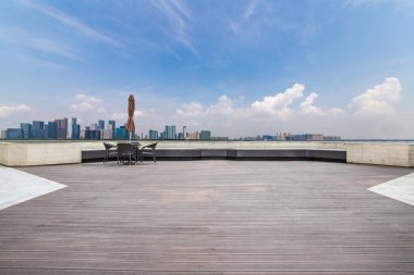 Panoramik siluet ve modern ofis binaları 