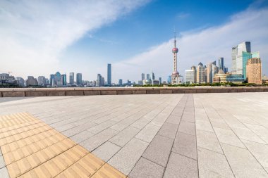 Panoramik silüet ve modern iş ofisi binaları