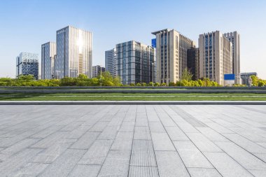 Panoramik silüet ve modern iş ofisi binaları